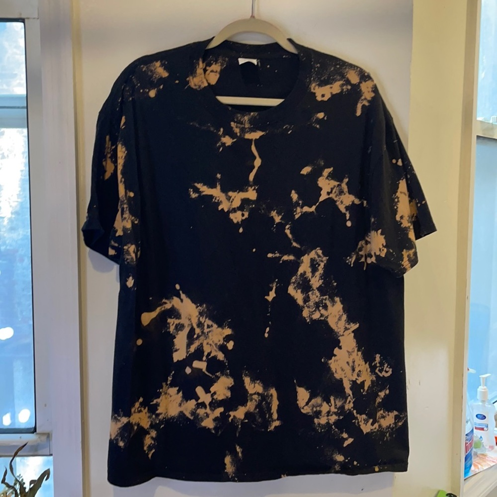 Marbled Tie-Dyed Bleached Tee